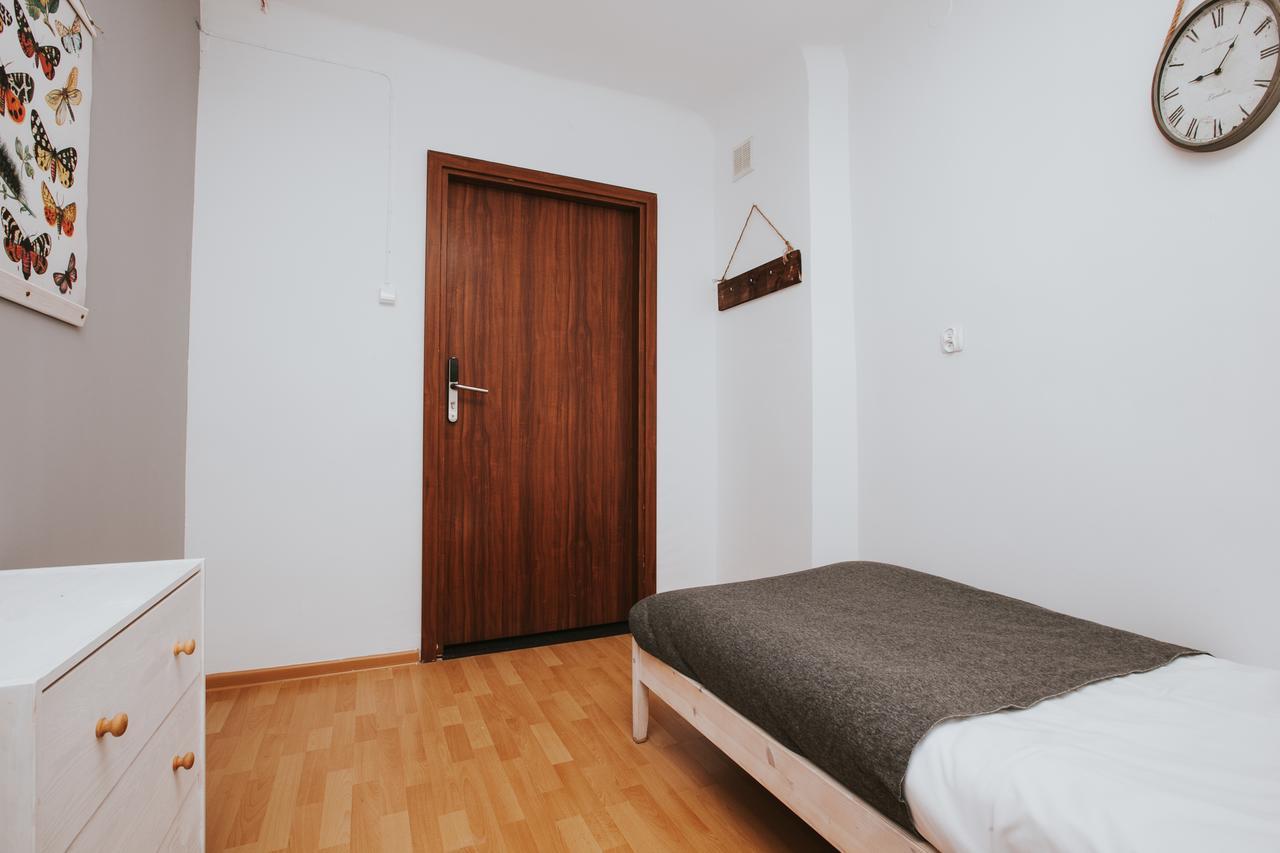 Erasmus Dorm Warsaw Exterior photo